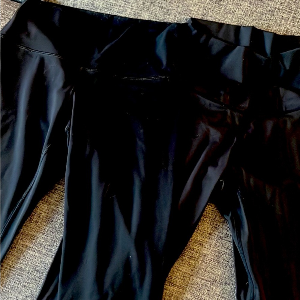 2 pairs leggings